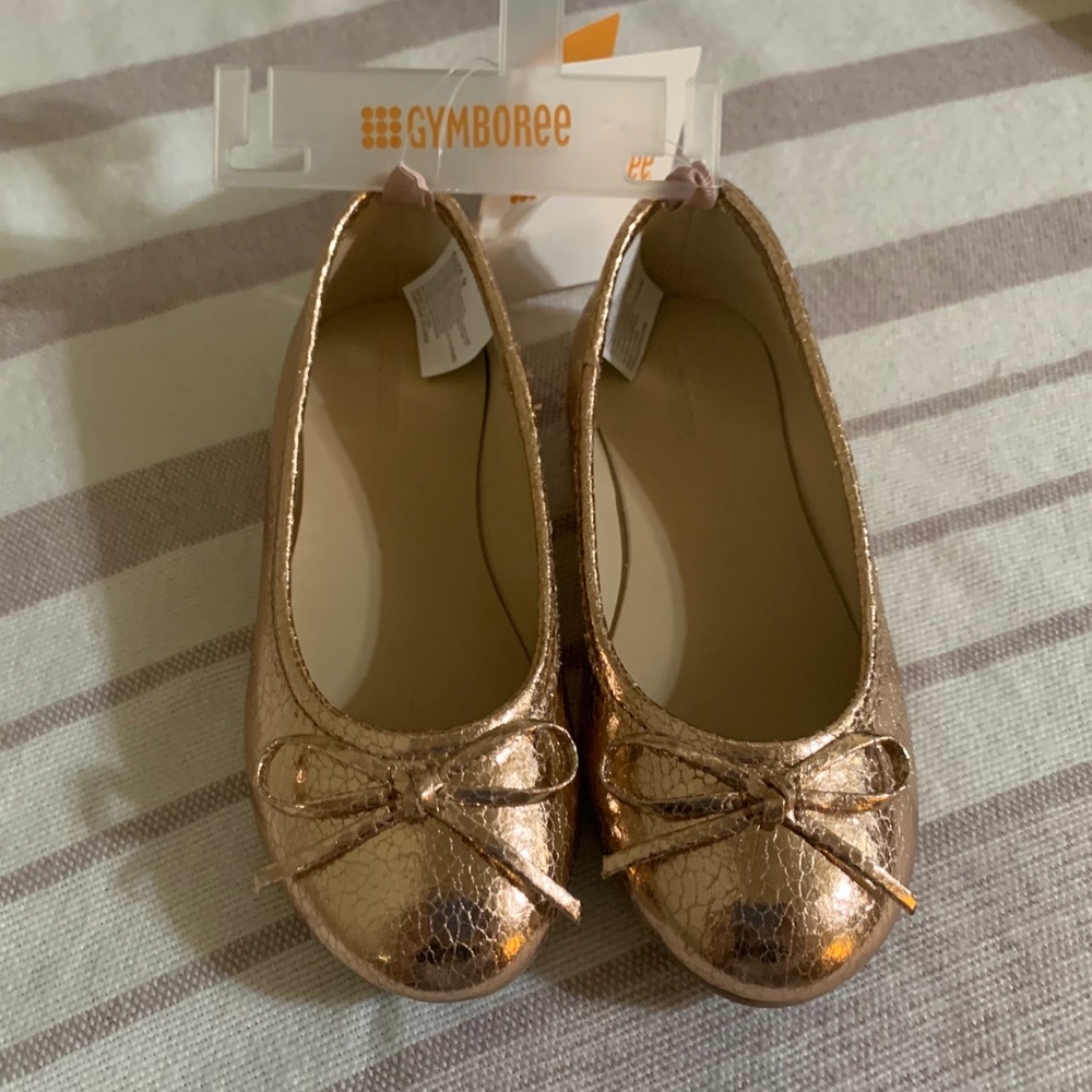 NWT Rose Gold Flats (Size 9T)